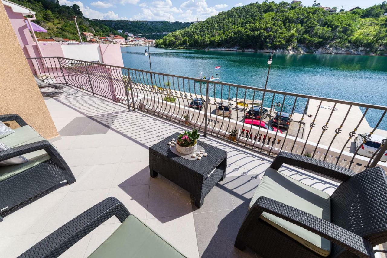 Apartment Newcity Novigrad  Exterior photo